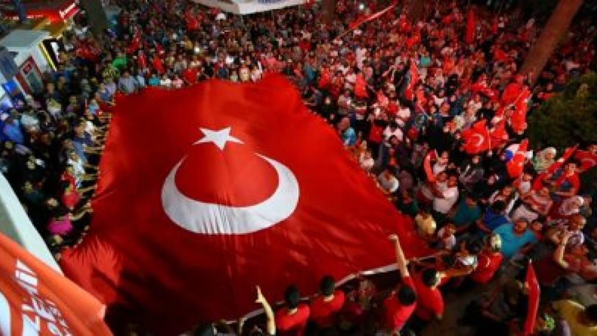 OSMAN GAZİ OKTAY YAZDI: KANA SUSAMIŞLAR