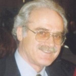 Zeki Sarıhan 